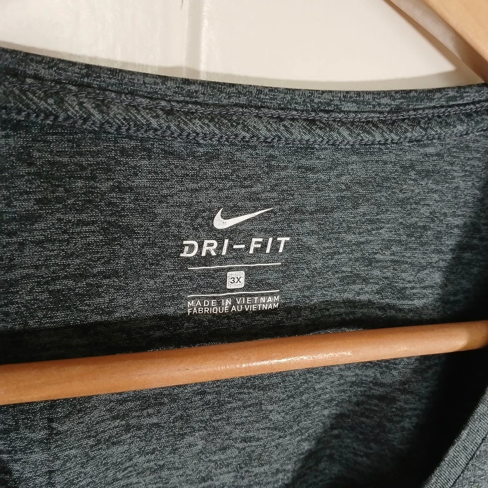 Nike Dri-FIT Training Top Women 3X Gray Heathered Short Sleeve 922964-010